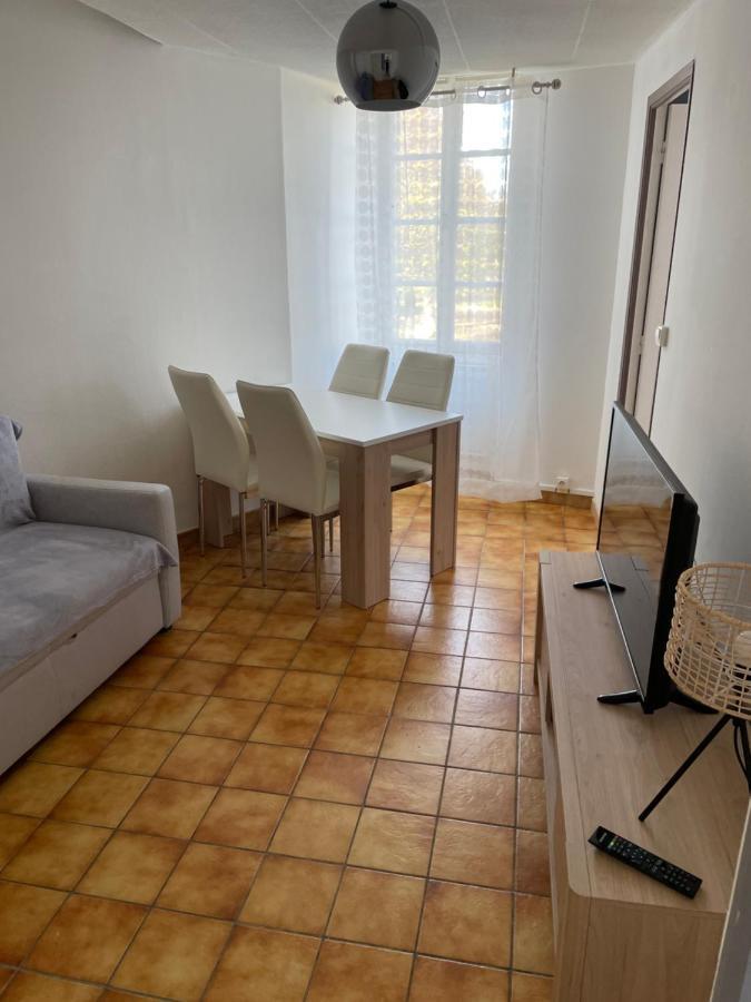 Charmant T2 Au 1Er Dans Residence Avec Parc Arbore Saint-Pierre-le-Moutier Bagian luar foto